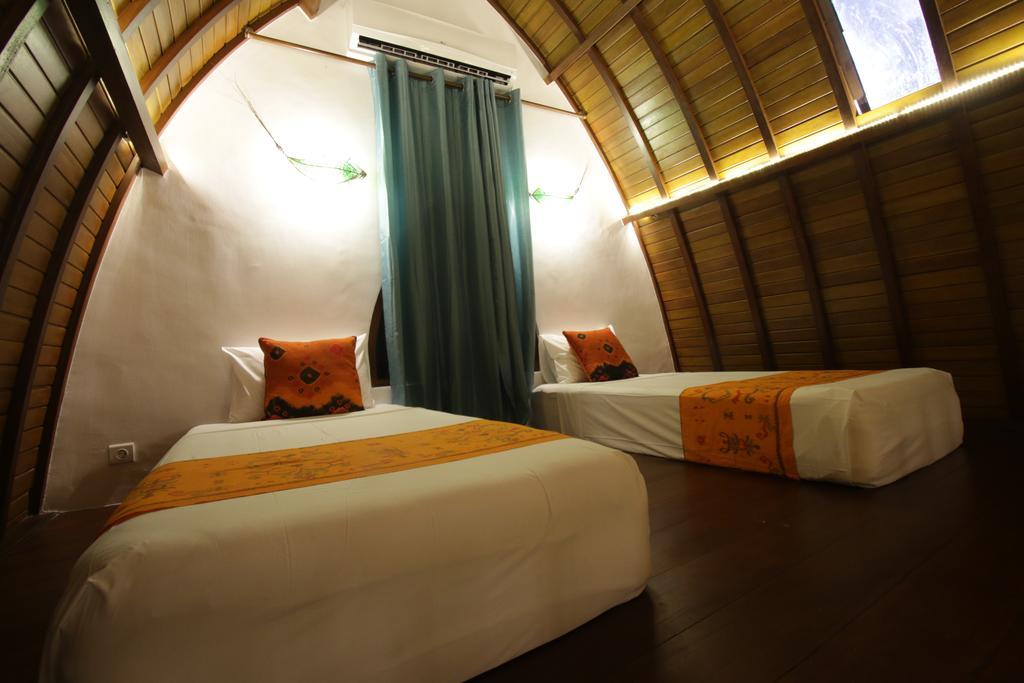 กรีน เบิร์ด วิลลา Hotel อูบุด ภายนอก รูปภาพ